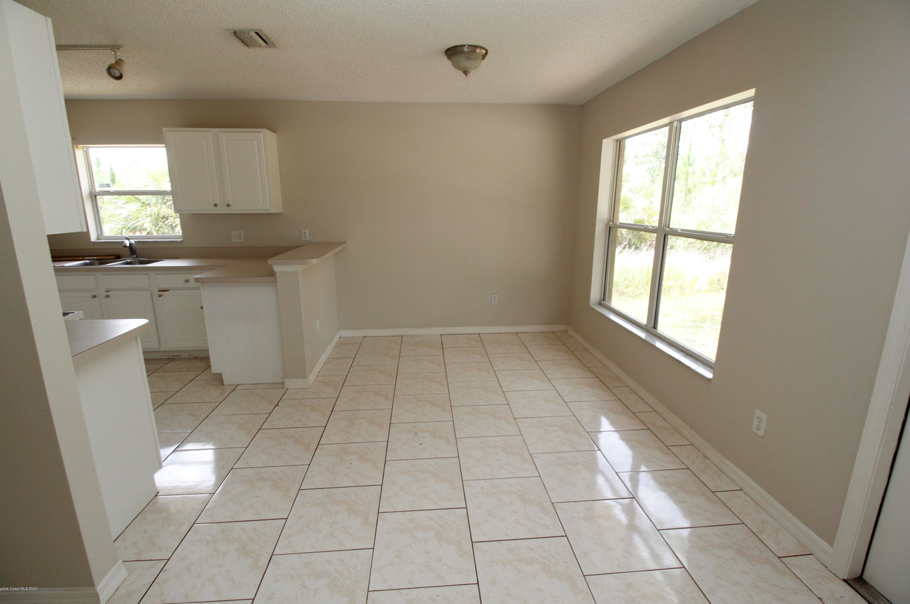 2490 San Filippo Dr Se, Melbourne, FL 32909