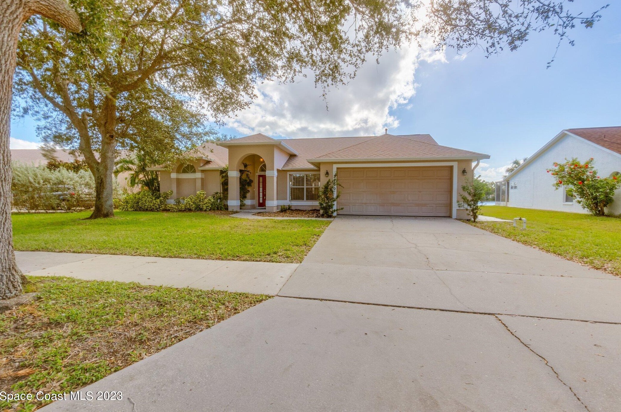 3160 Lago Vista Dr, Melbourne, FL 32940