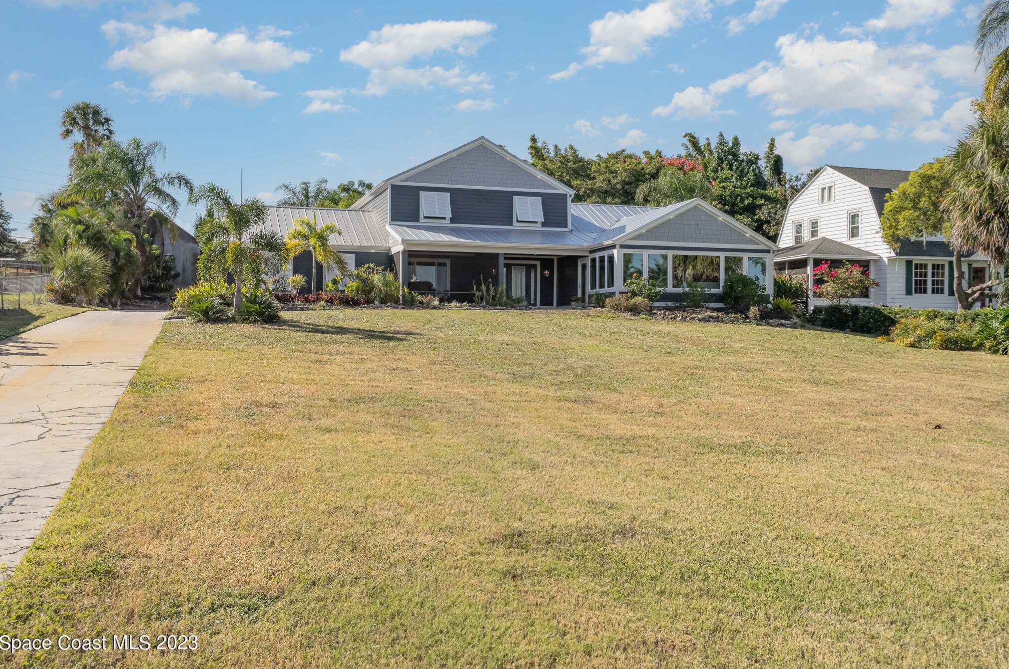 711 N Indian River Dr, Cocoa, FL 32922