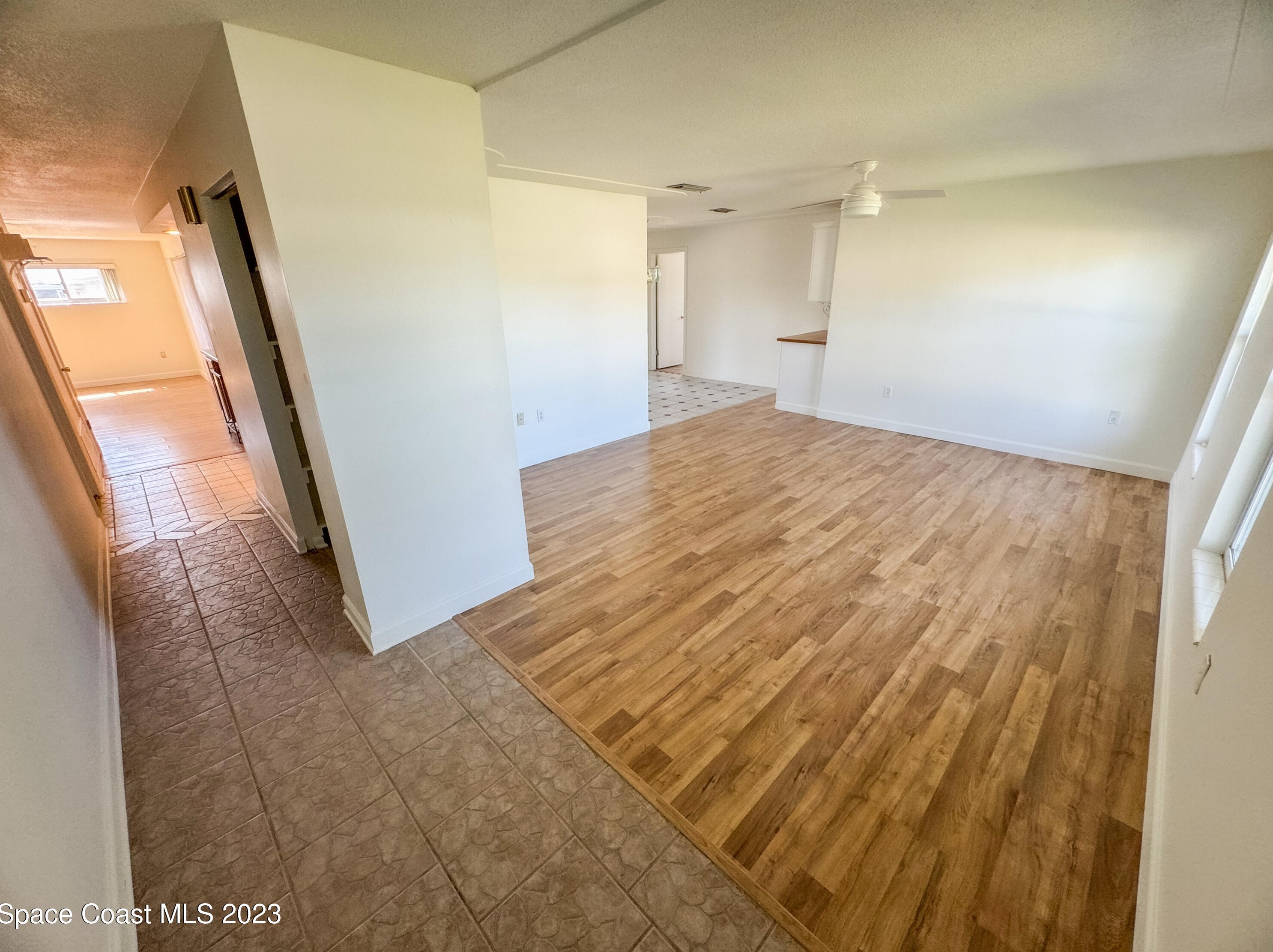1435 Anchor Ln, Merritt Island, FL 32952-5876
