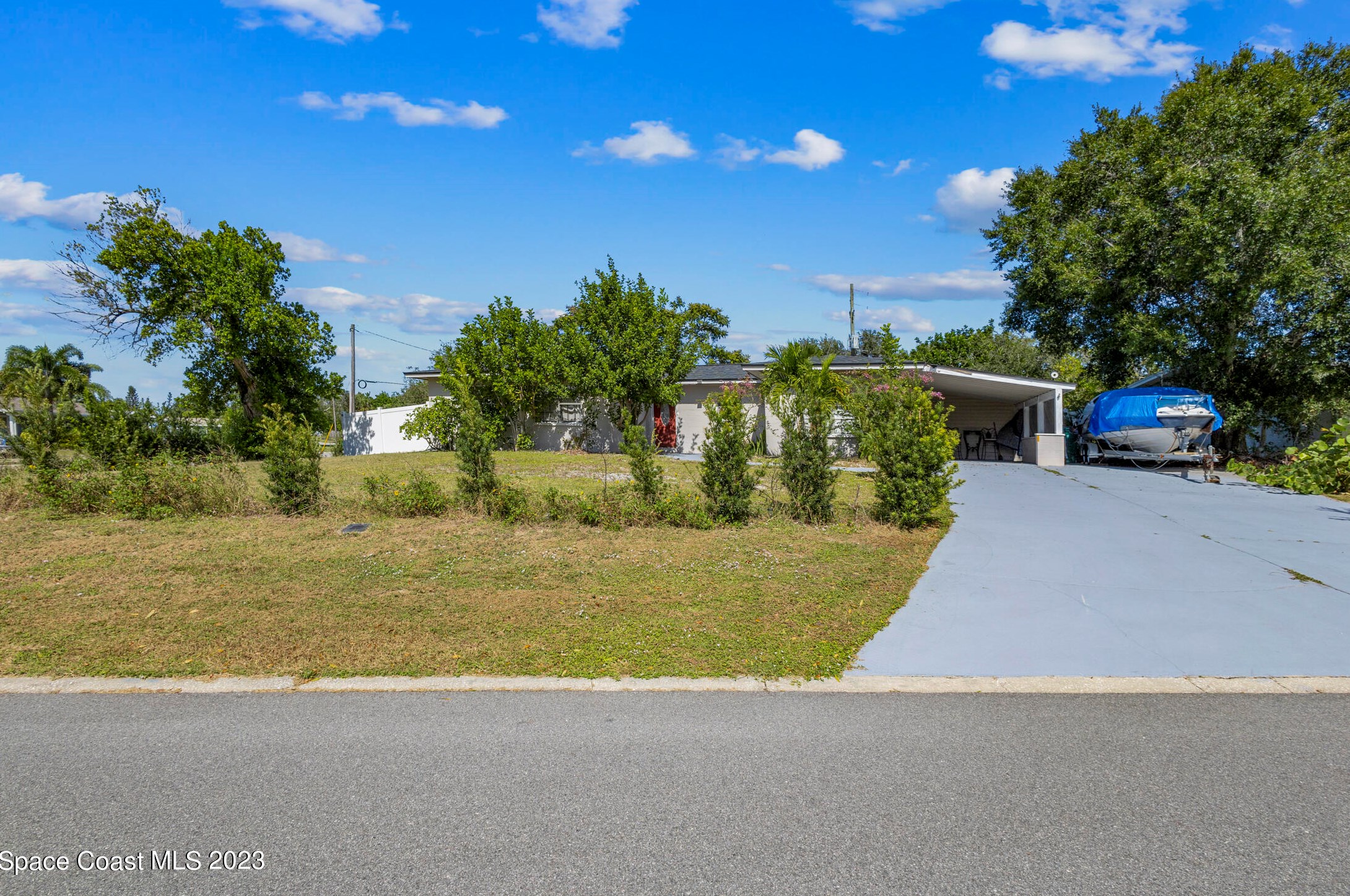 472 Sharon Dr, Melbourne, FL 32935-6791