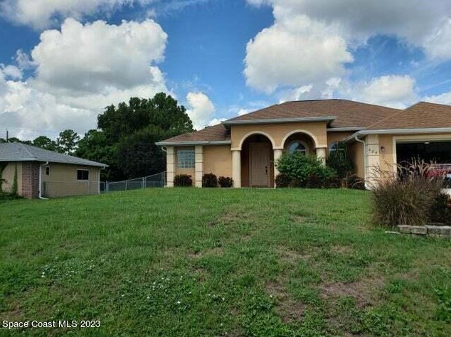 424 Ellington Ave, Melbourne, FL 32909-4121