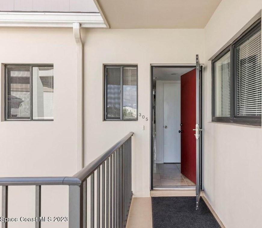 6175 S Mirror Lake Dr #305, Sebastian, FL 32958