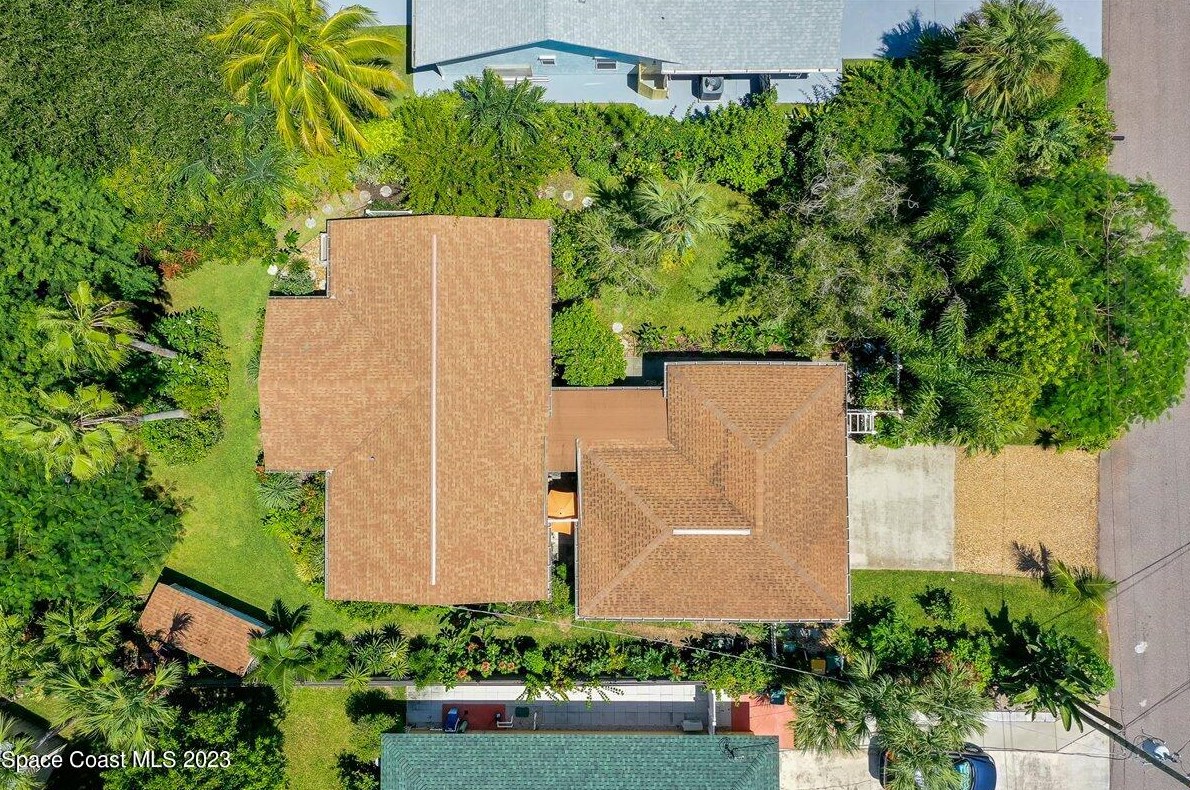 150 Flores St, Melbourne, FL 32951-3813