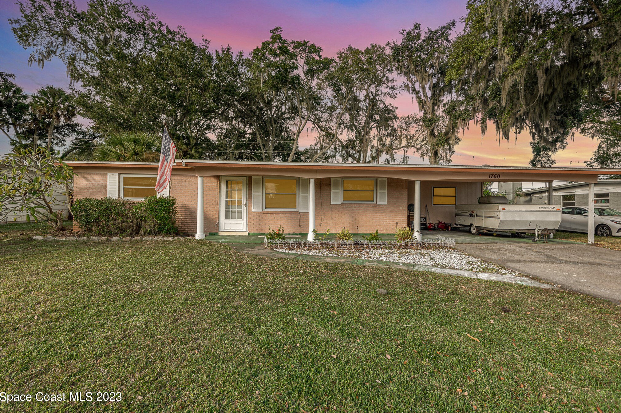 1760 N Lilac Cir, Titusville, FL 32796