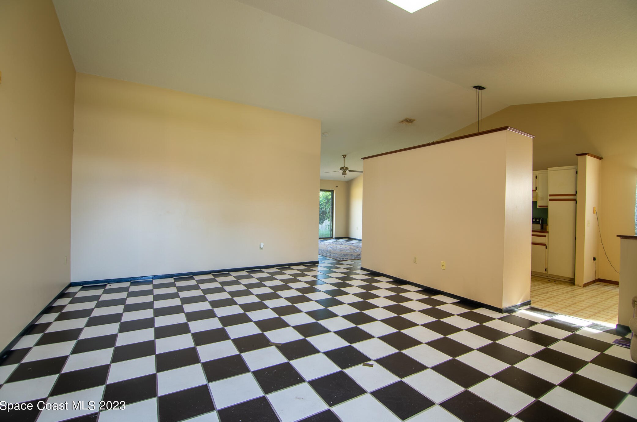 1816 Clover Cir, Melbourne FL  32935-5575 exterior