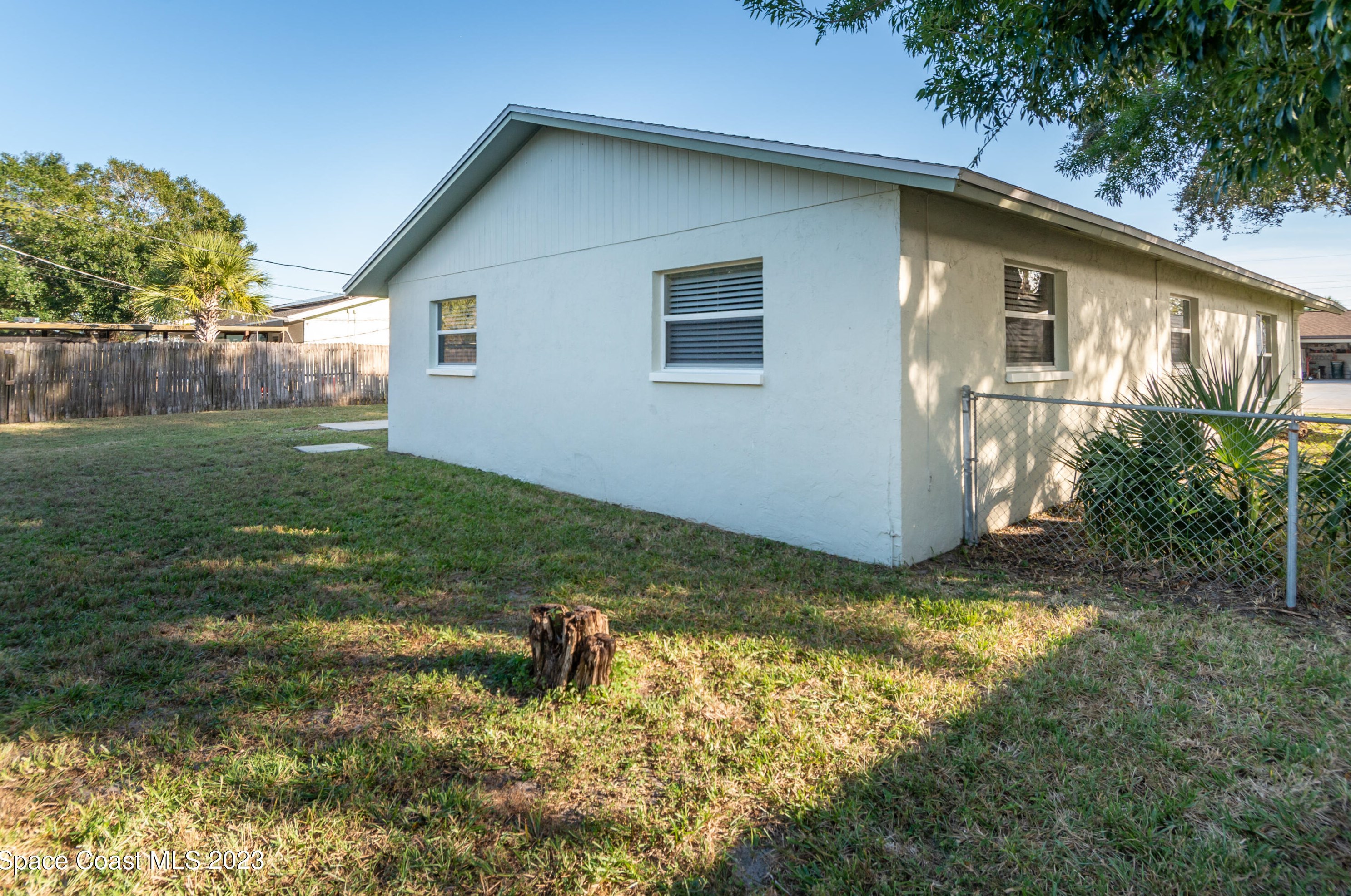 2420 Colony Dr, Melbourne FL  32935-2712 exterior