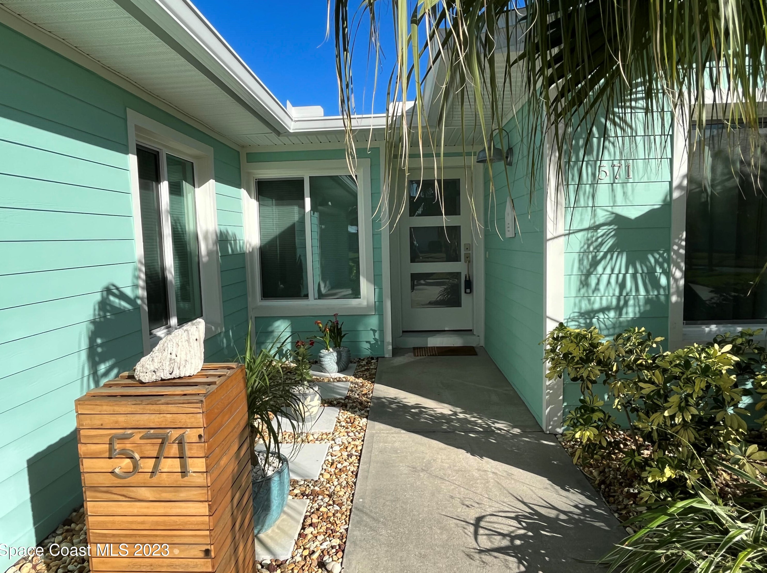 571 Kale St, Melbourne, FL 32937