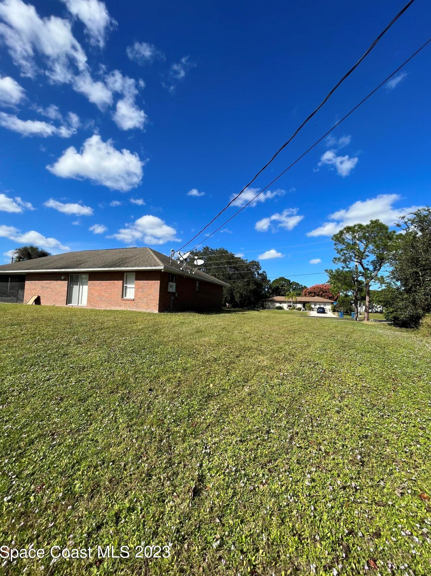 878 Americana Blvd, Melbourne FL  32907-2078 exterior