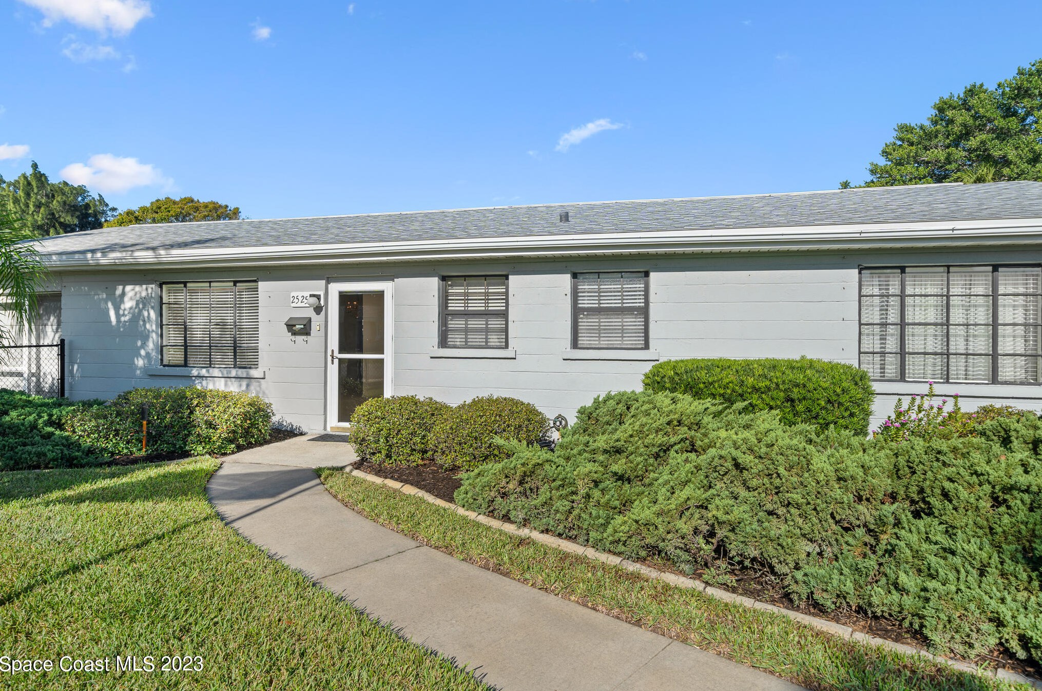2525 Spence Dr, Melbourne, FL 32905-2525