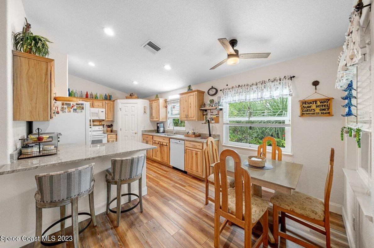 5572 Cord Grass Ln, Melbourne FL  32951-3366 exterior