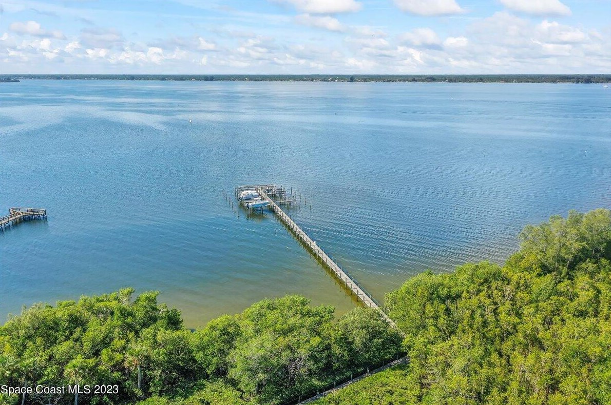 5572 Cord Grass Ln, Melbourne FL  32951-3366 exterior