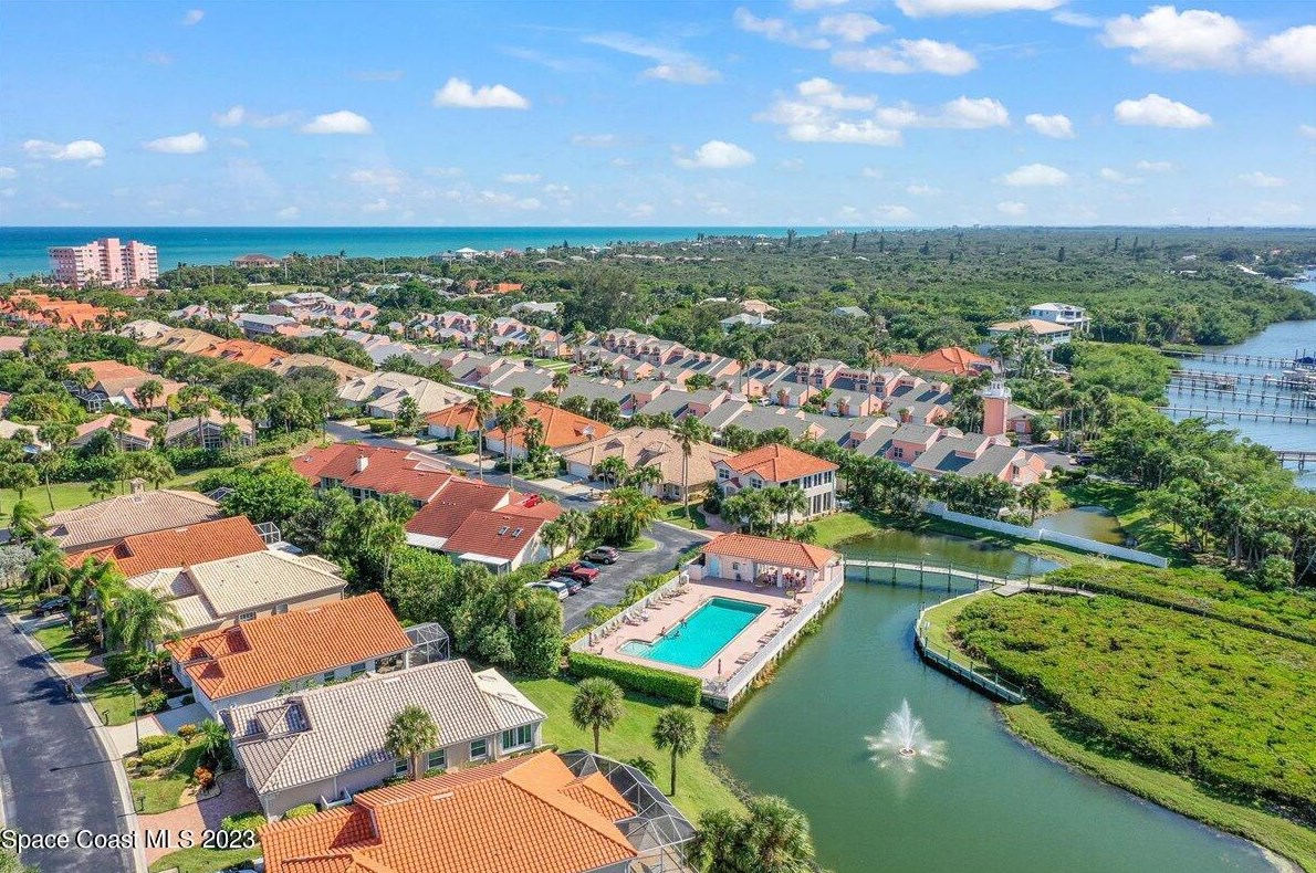 5572 Cord Grass Ln, Melbourne FL  32951-3366 exterior