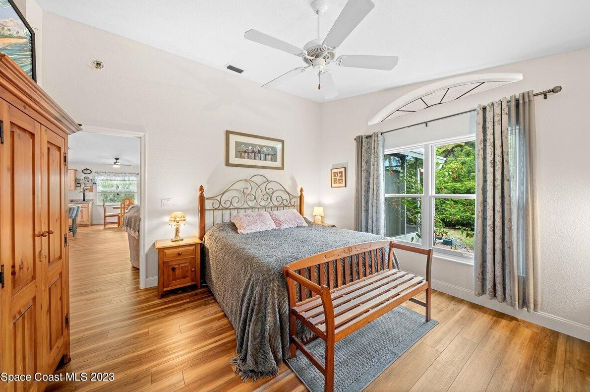 5572 Cord Grass Ln, Melbourne FL  32951-3366 exterior