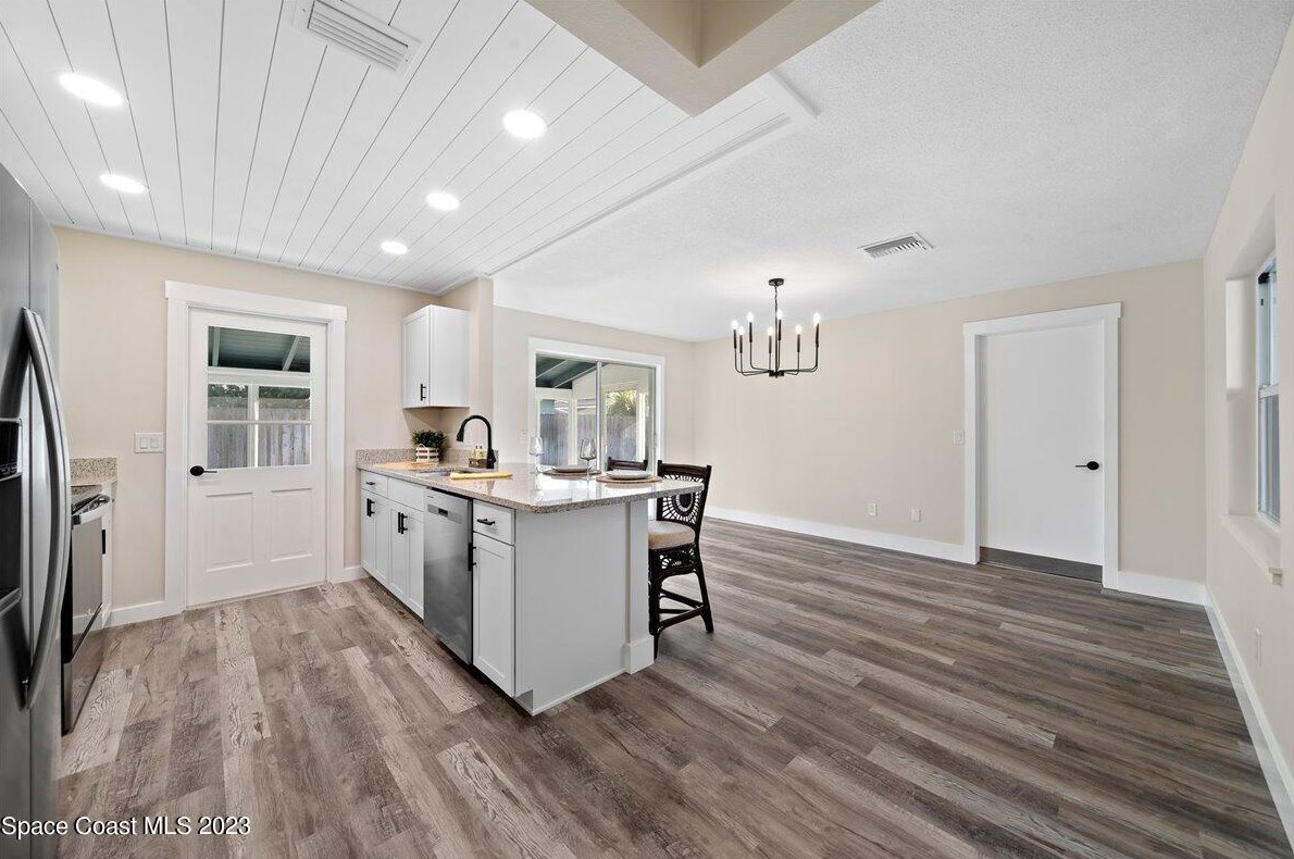 1445 S Harbor Dr, Merritt Island, FL 32952