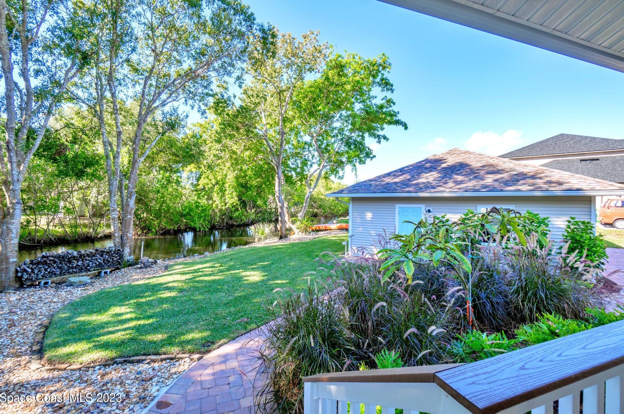 650 Apache Trl, Merritt Island FL  32953-7808 exterior