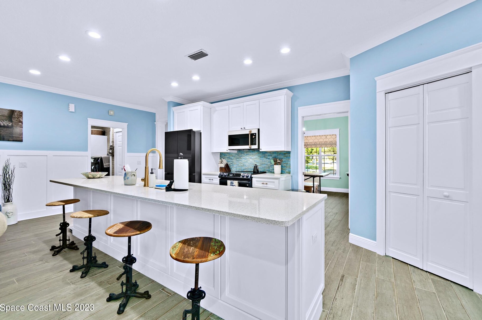 650 Apache Trl, Merritt Island FL  32953-7808 exterior