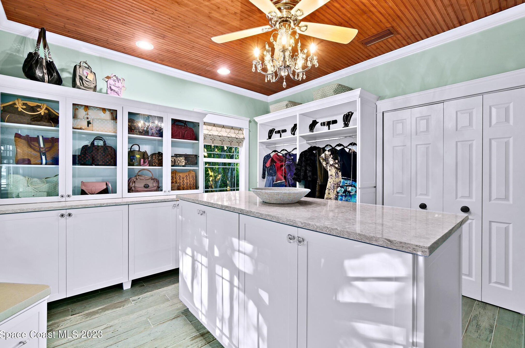 650 Apache Trl, Merritt Island FL  32953-7808 exterior