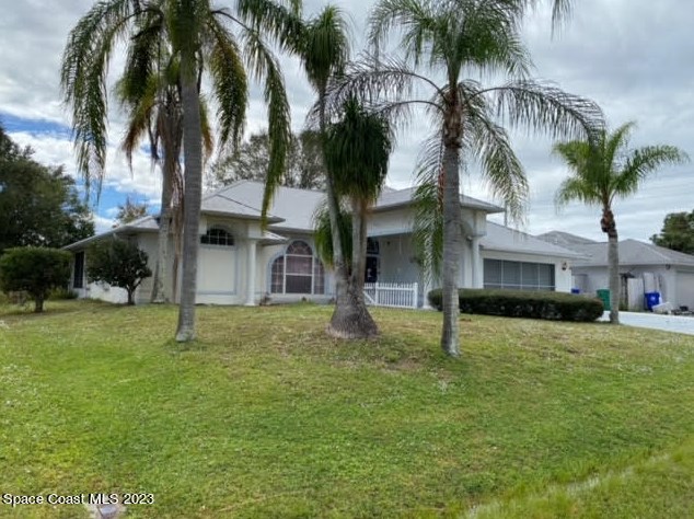 882 Majestic Ave, Sebastian, FL 32958