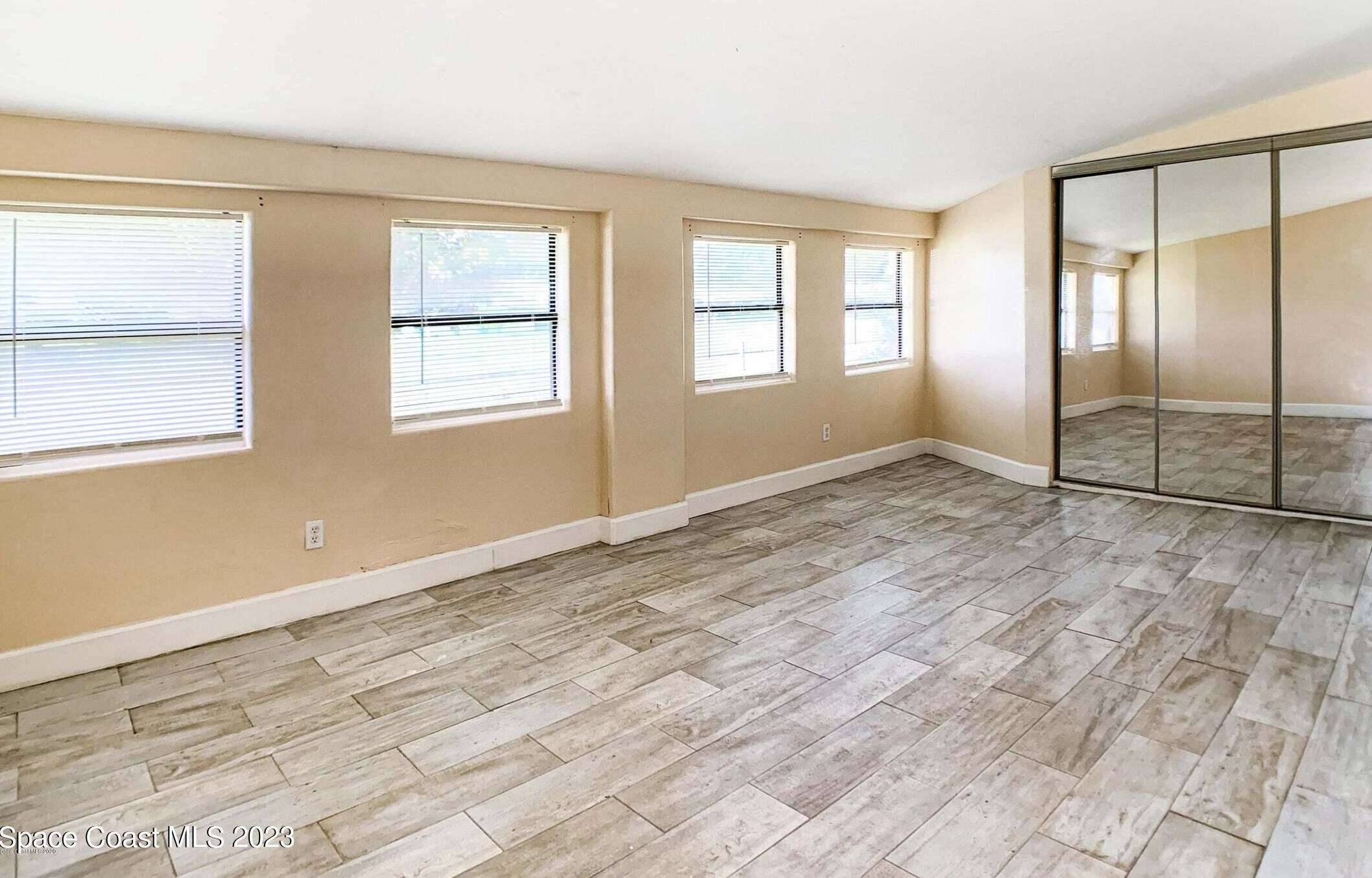 1472 Palmwood Dr, Melbourne, FL 32935