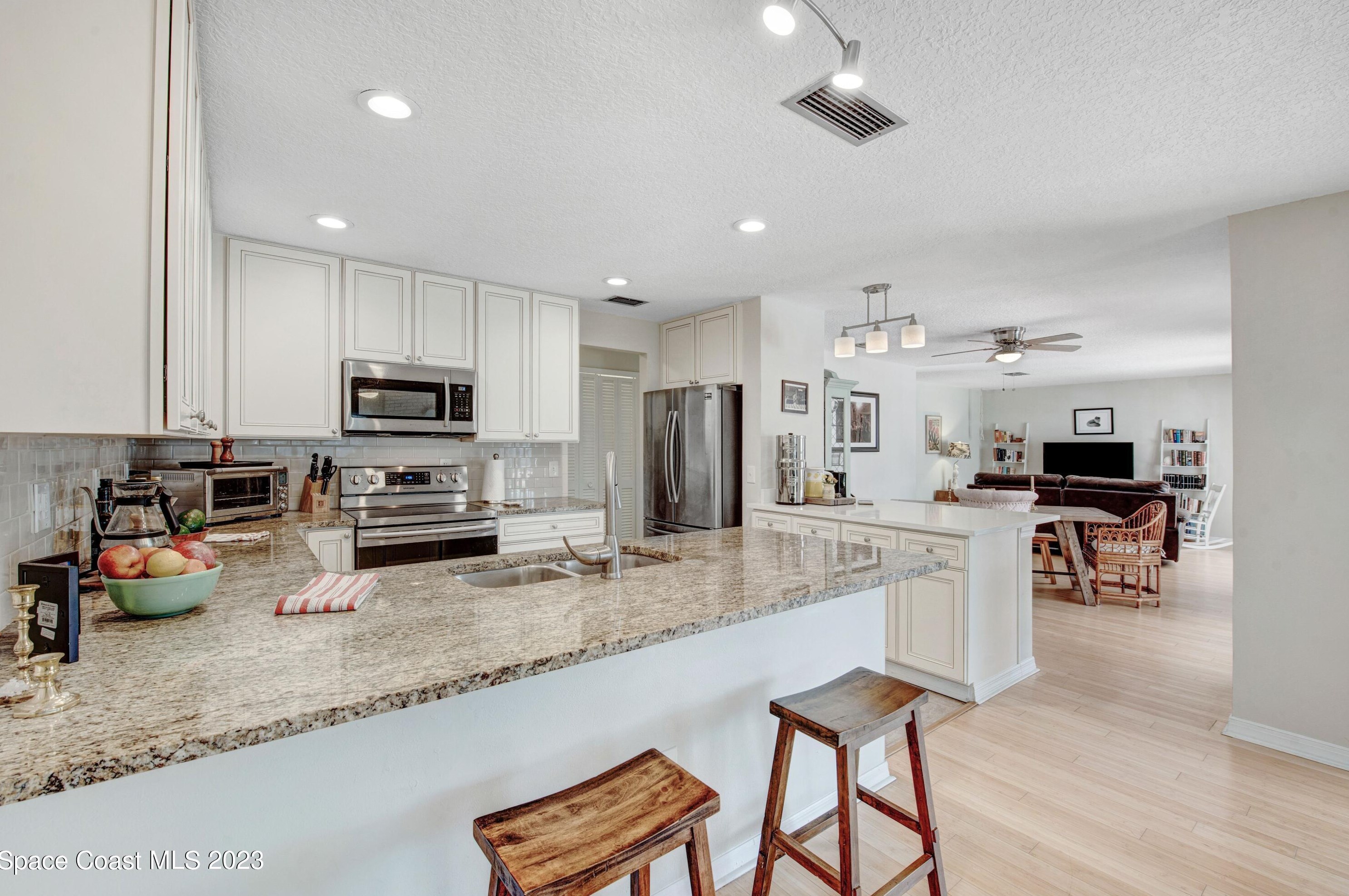3665 Linnea Rd, Merritt Island FL  32952-6110 exterior