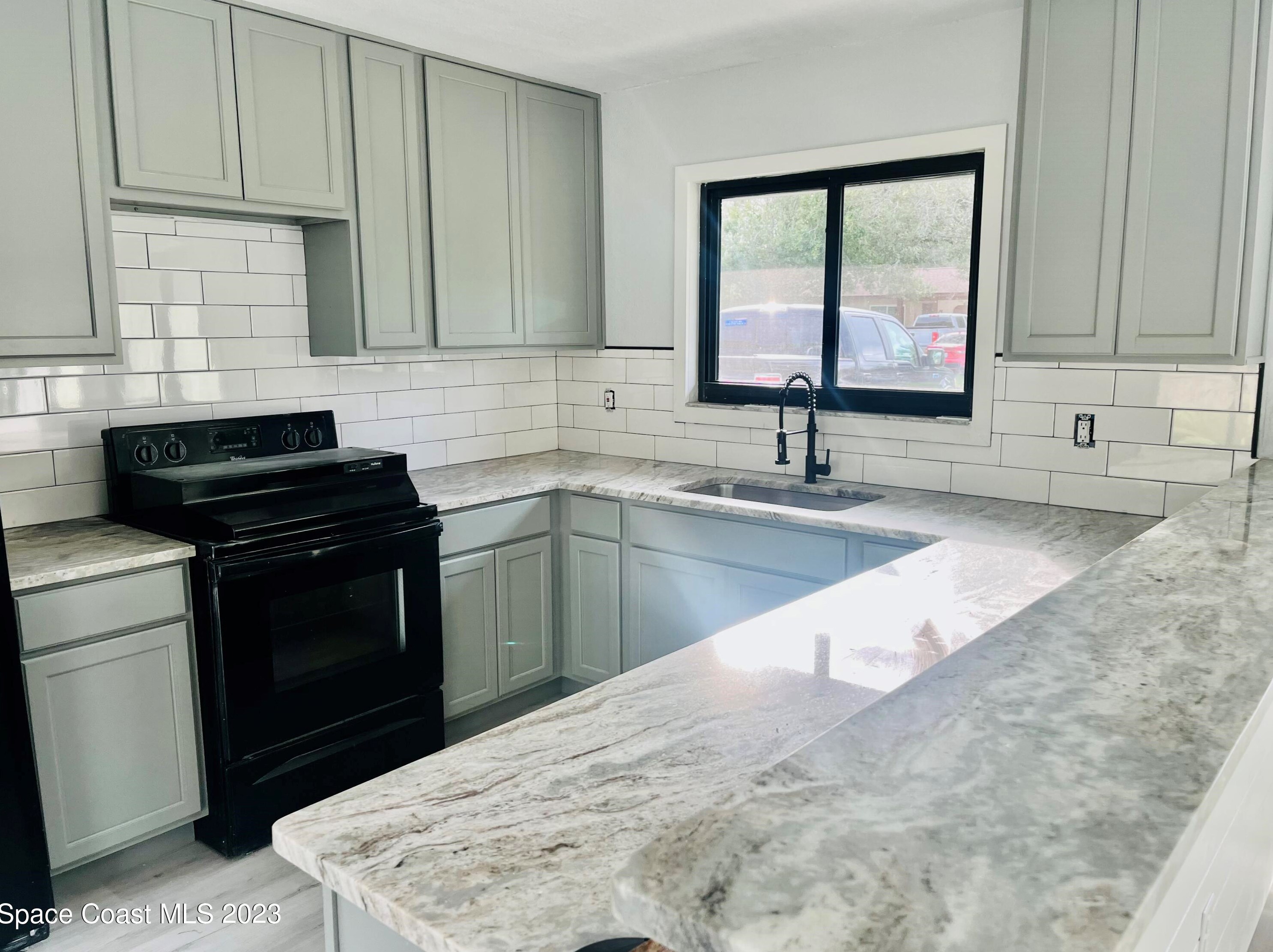 140 Caprona St, Sebastian, FL 32958