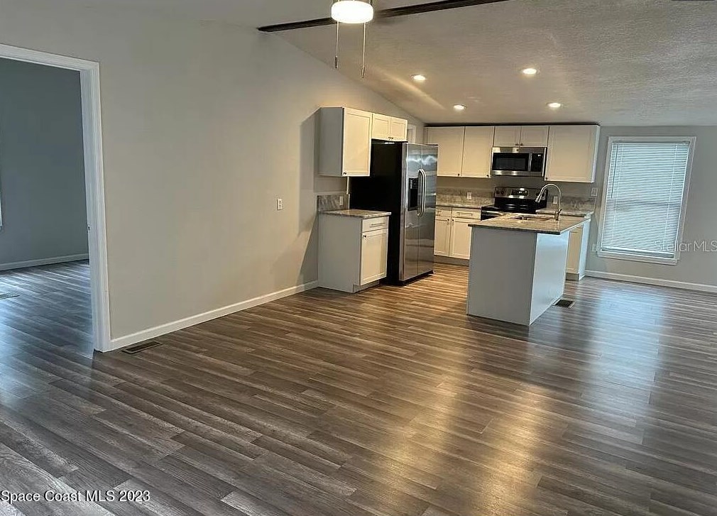 2077 Colby St, Melbourne, FL 32905-2721
