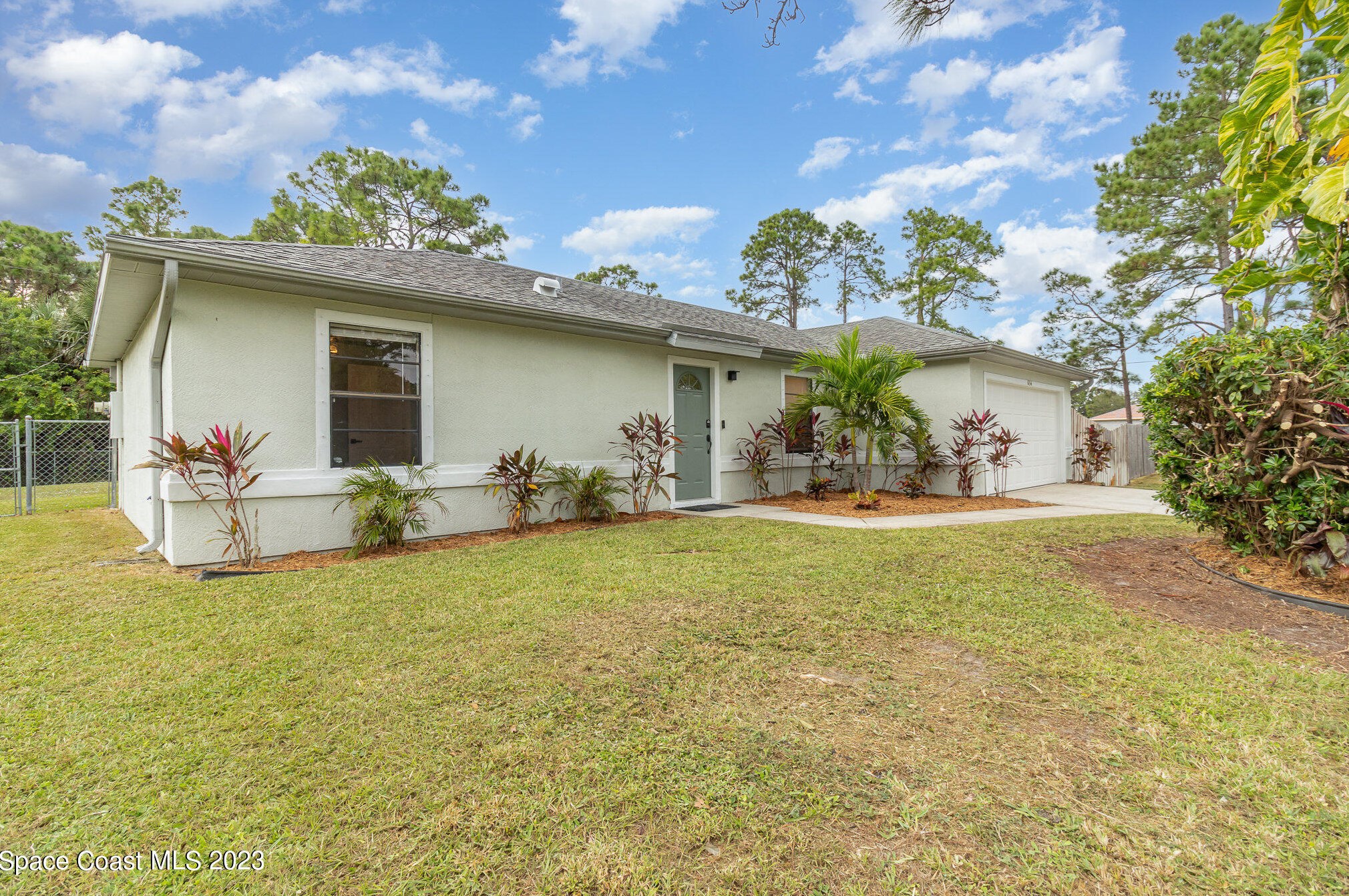 654 Tejon Ave, Melbourne, FL 32908-7453
