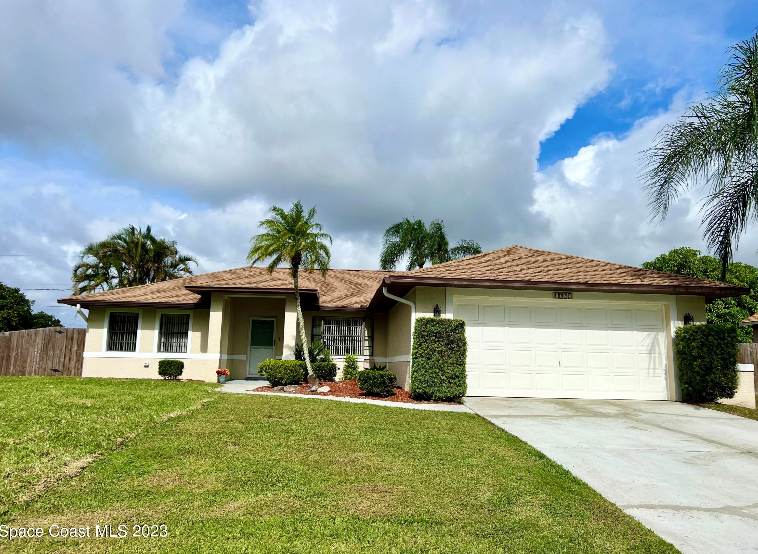 1583 Heartwellville St, Melbourne FL  32907-7062 exterior