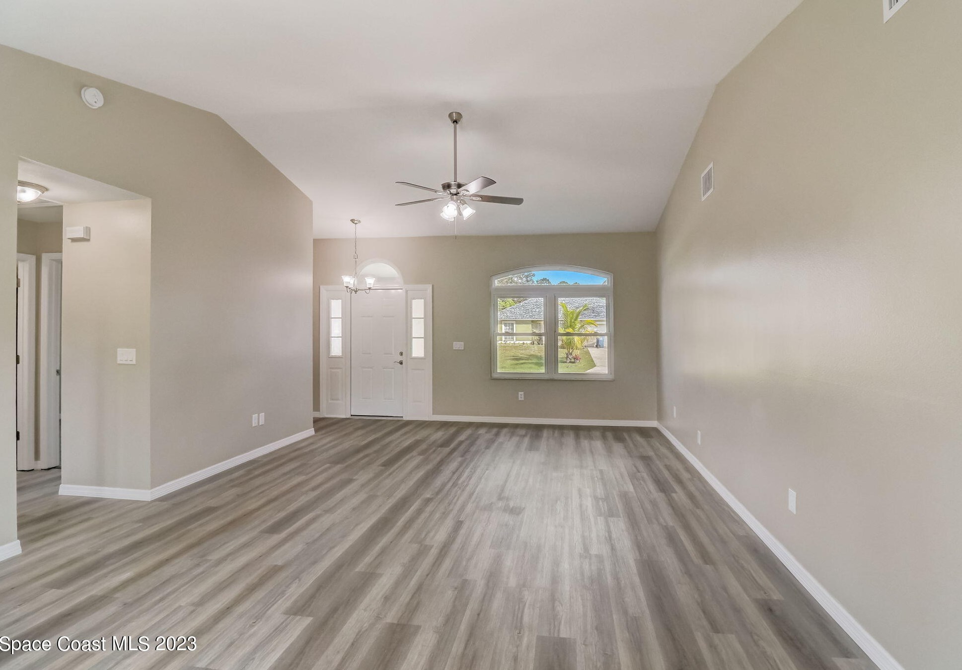 786 Hartford Ave, Melbourne, FL 32908-7465