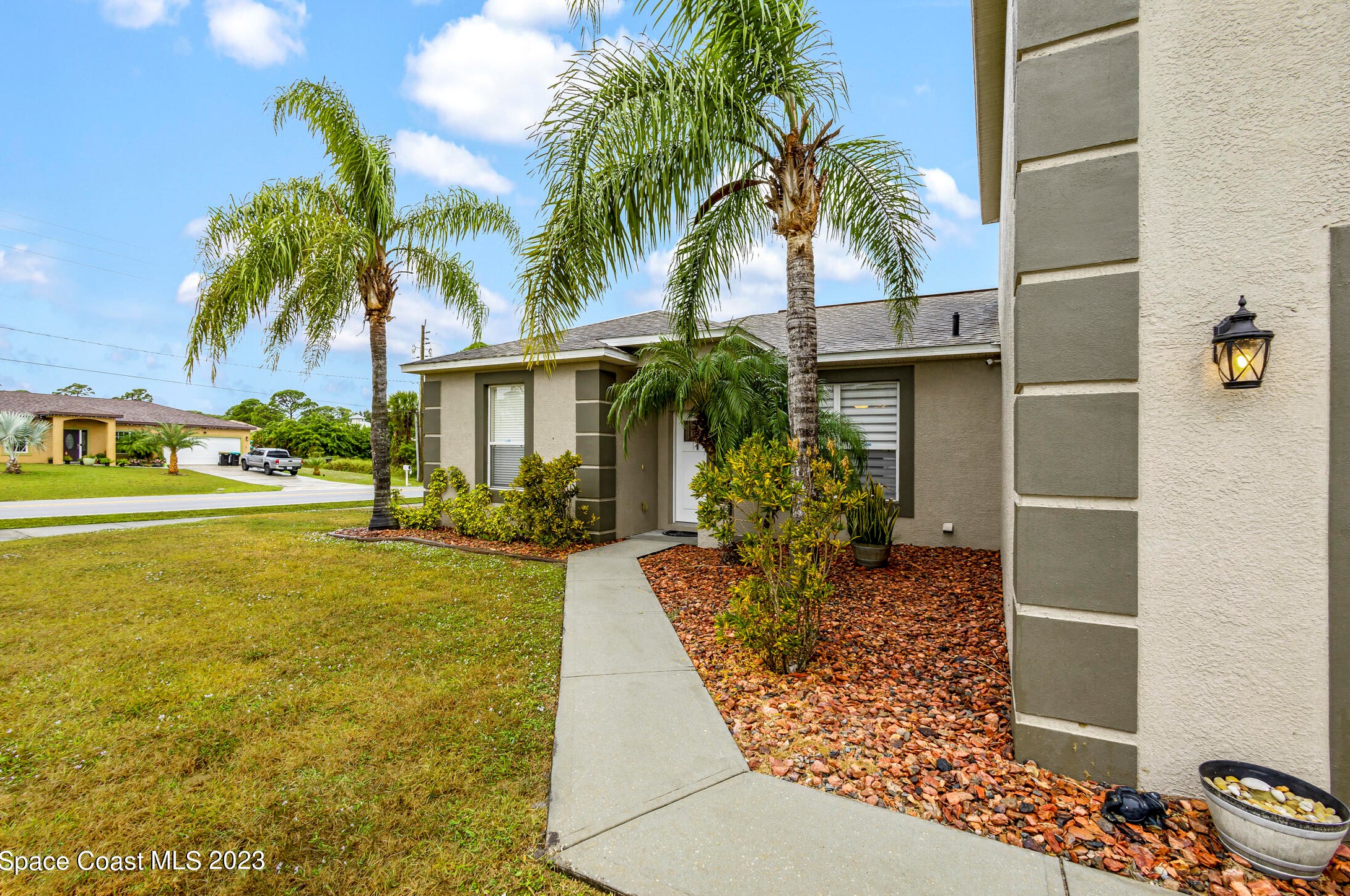 1401 Palau St, Melbourne, FL 32909-5642