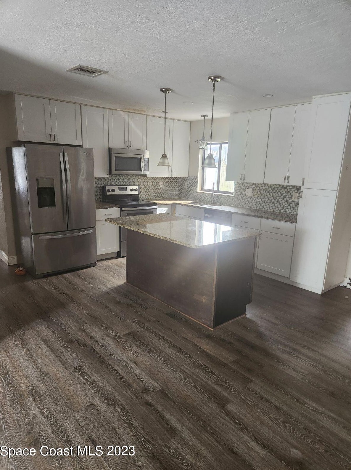 525 Palm Ave, Merritt Island, FL 32952