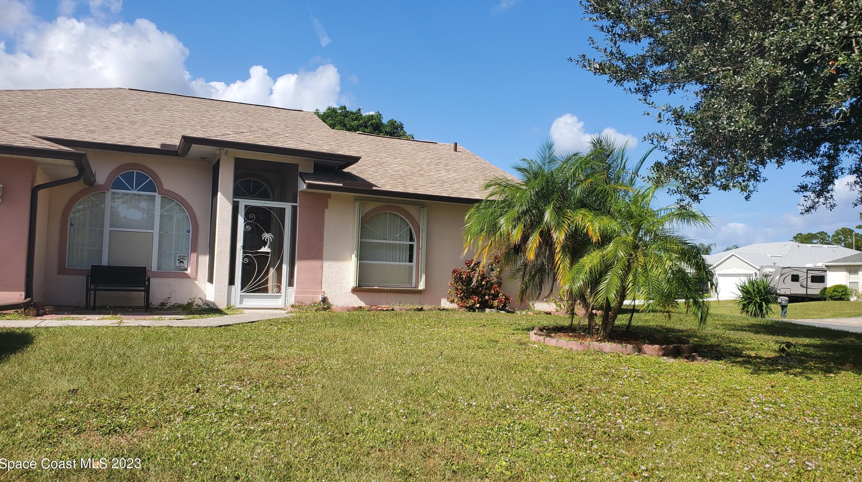 3004 Suntan Ct, Melbourne, FL 32909-7662
