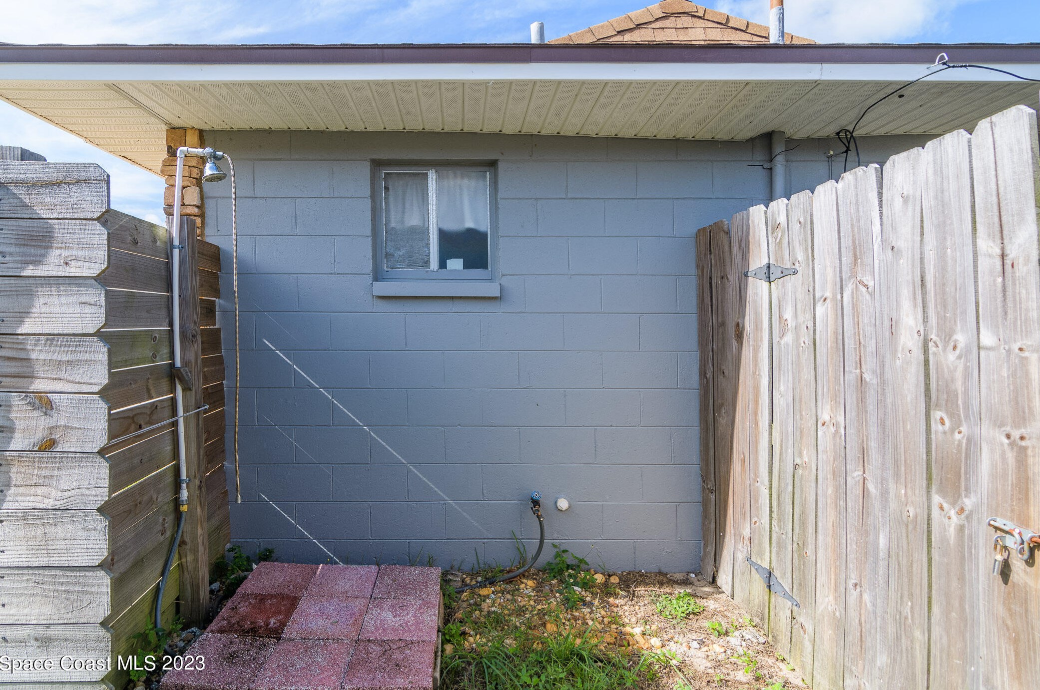 1310 Martin Blvd, Merritt Island FL  32952-5512 exterior