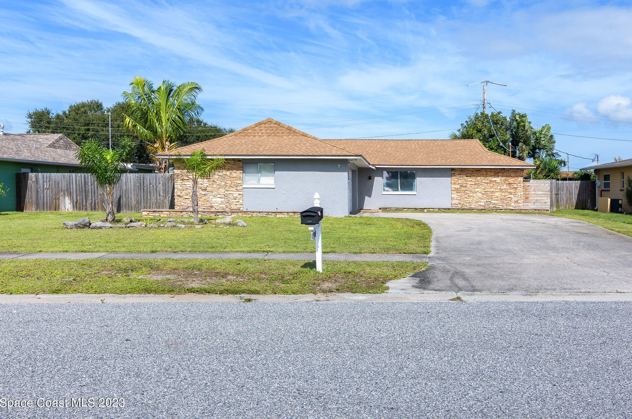 1310 Martin Blvd, Merritt Island FL  32952-5512 exterior