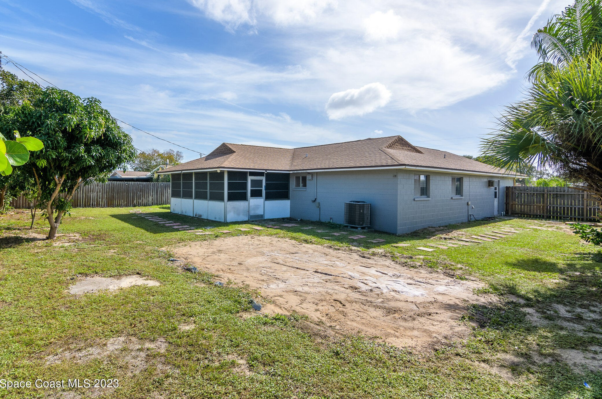 1310 Martin Blvd, Merritt Island FL  32952-5512 exterior