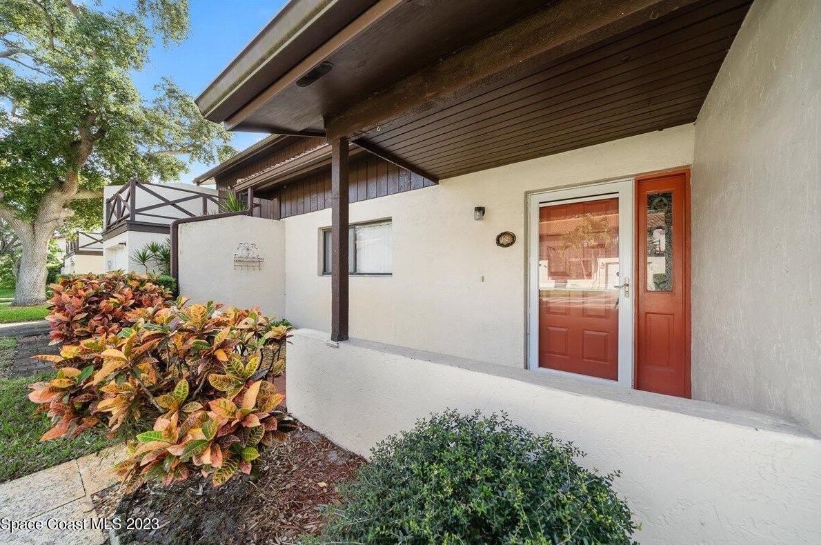255 S Tropical Trail #d2, Merritt Island, FL 32952