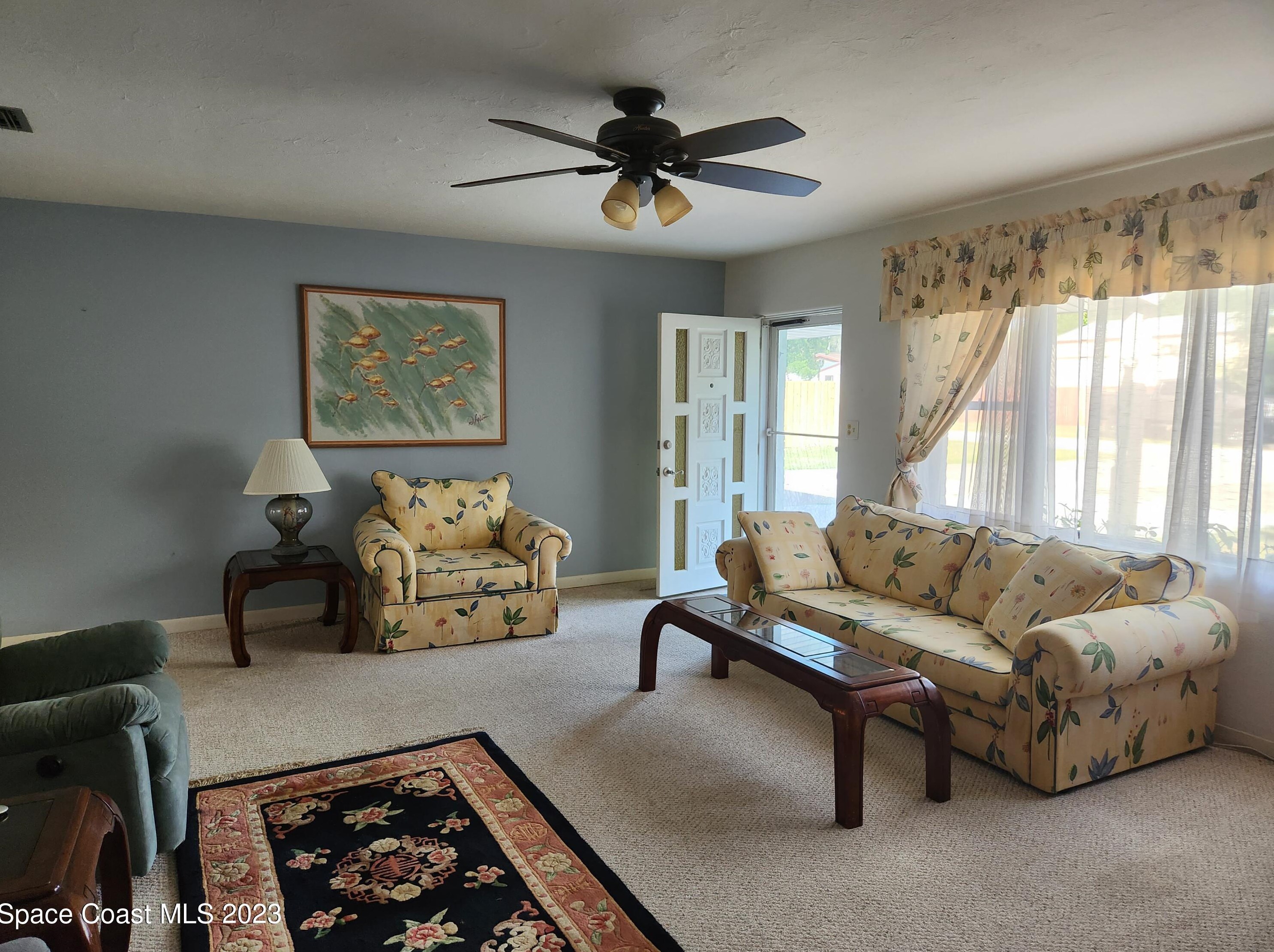 4111 Hill St, Mims, FL 32754