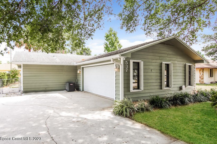 537 Escarole St Se, Melbourne, FL 32909