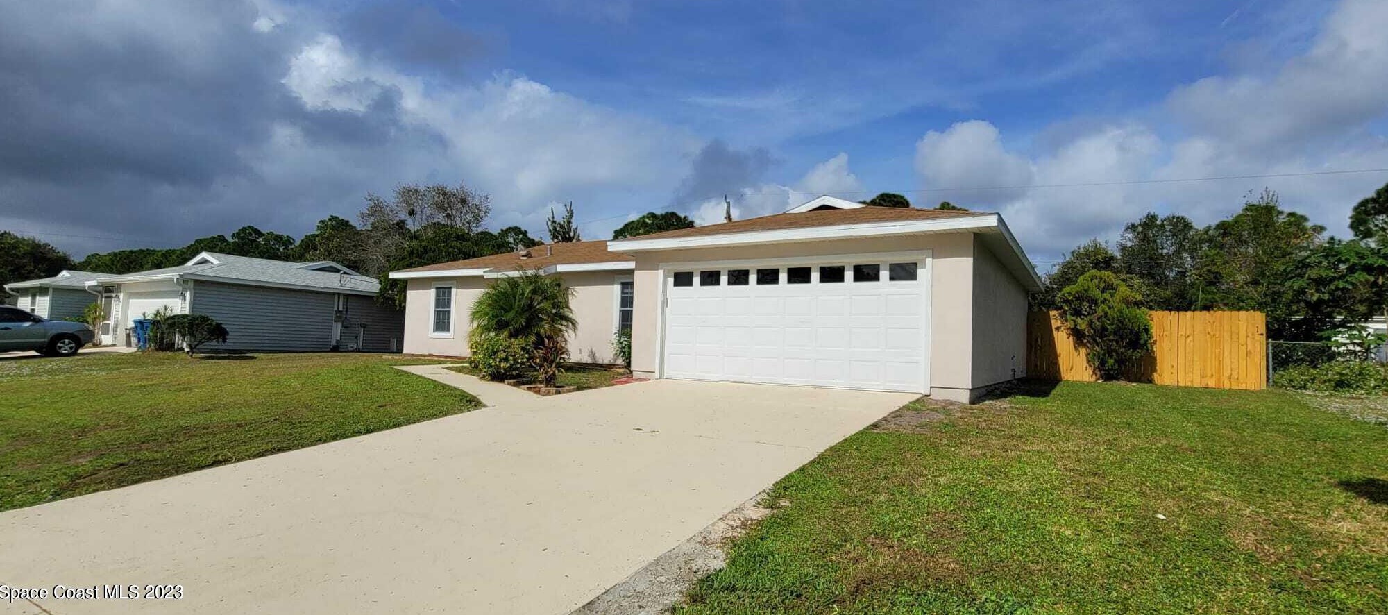 1125 Albion St Nw, Melbourne, FL 32907