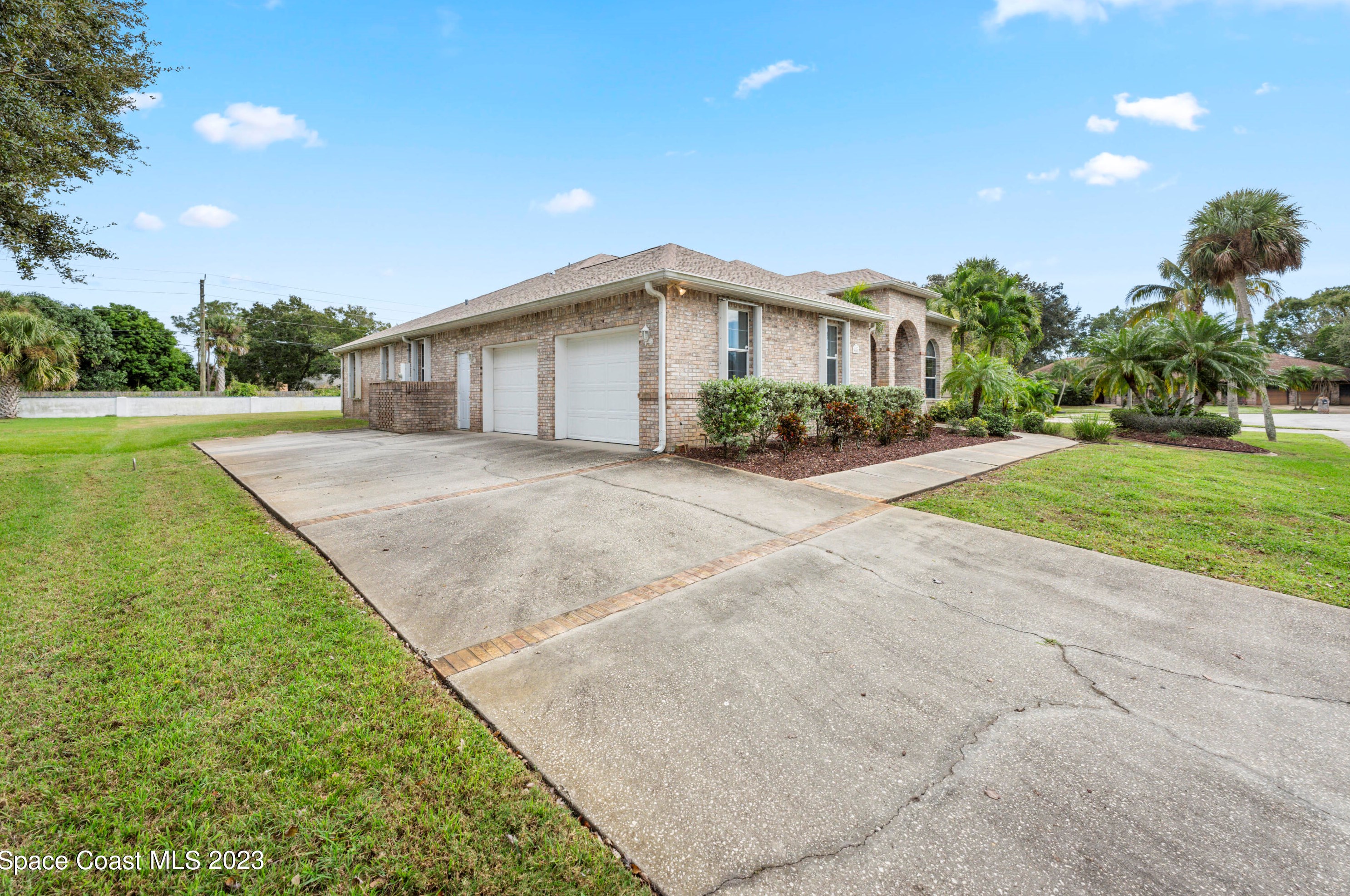 4640 Comanche Trl, Merritt Island, FL 32953-7809