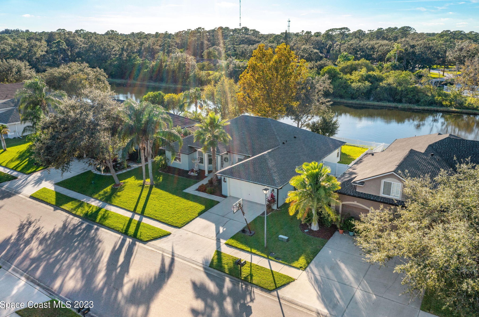 2625 Tuscarora Ct, Melbourne FL 32904-8092 exterior