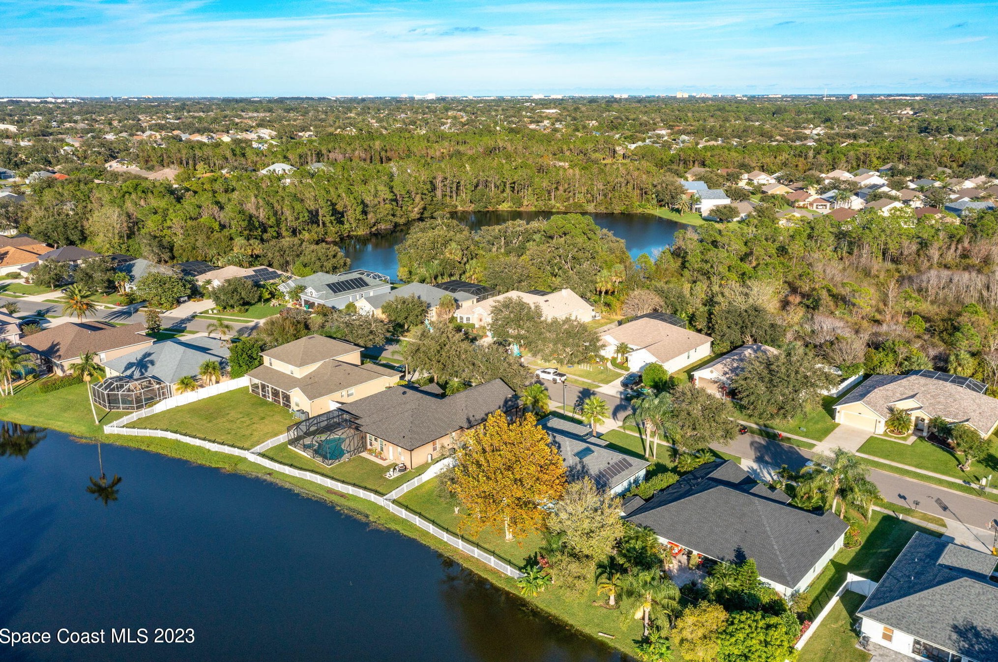 2625 Tuscarora Ct, Melbourne FL 32904-8092 exterior