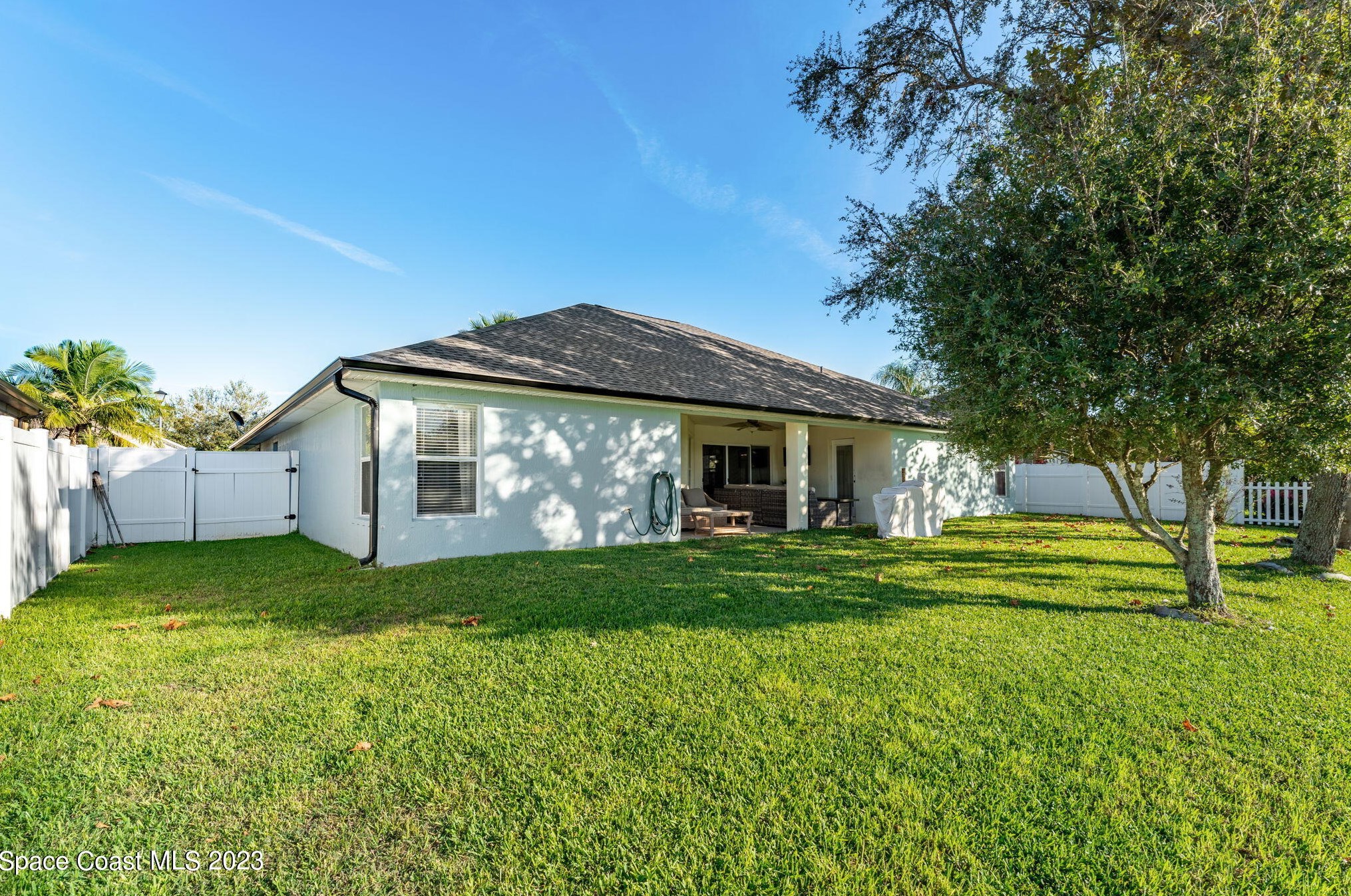 2625 Tuscarora Ct, Melbourne FL 32904-8092 exterior