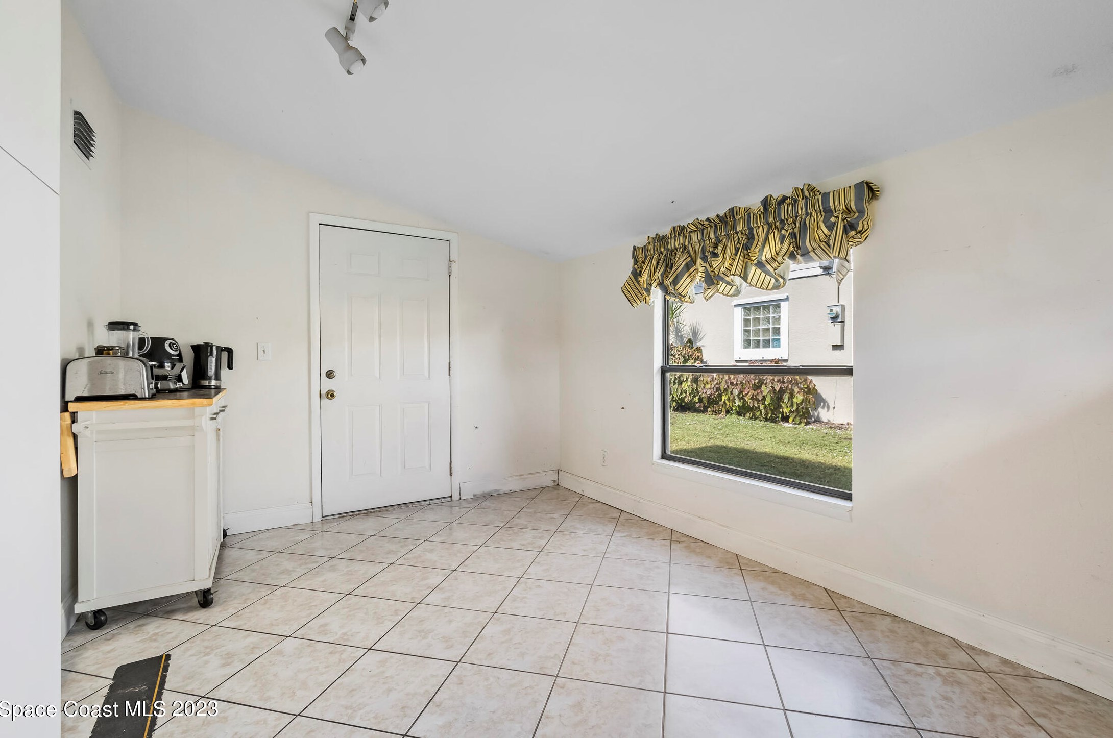 1812 Radnor Dr, Melbourne FL  32901-4225 exterior
