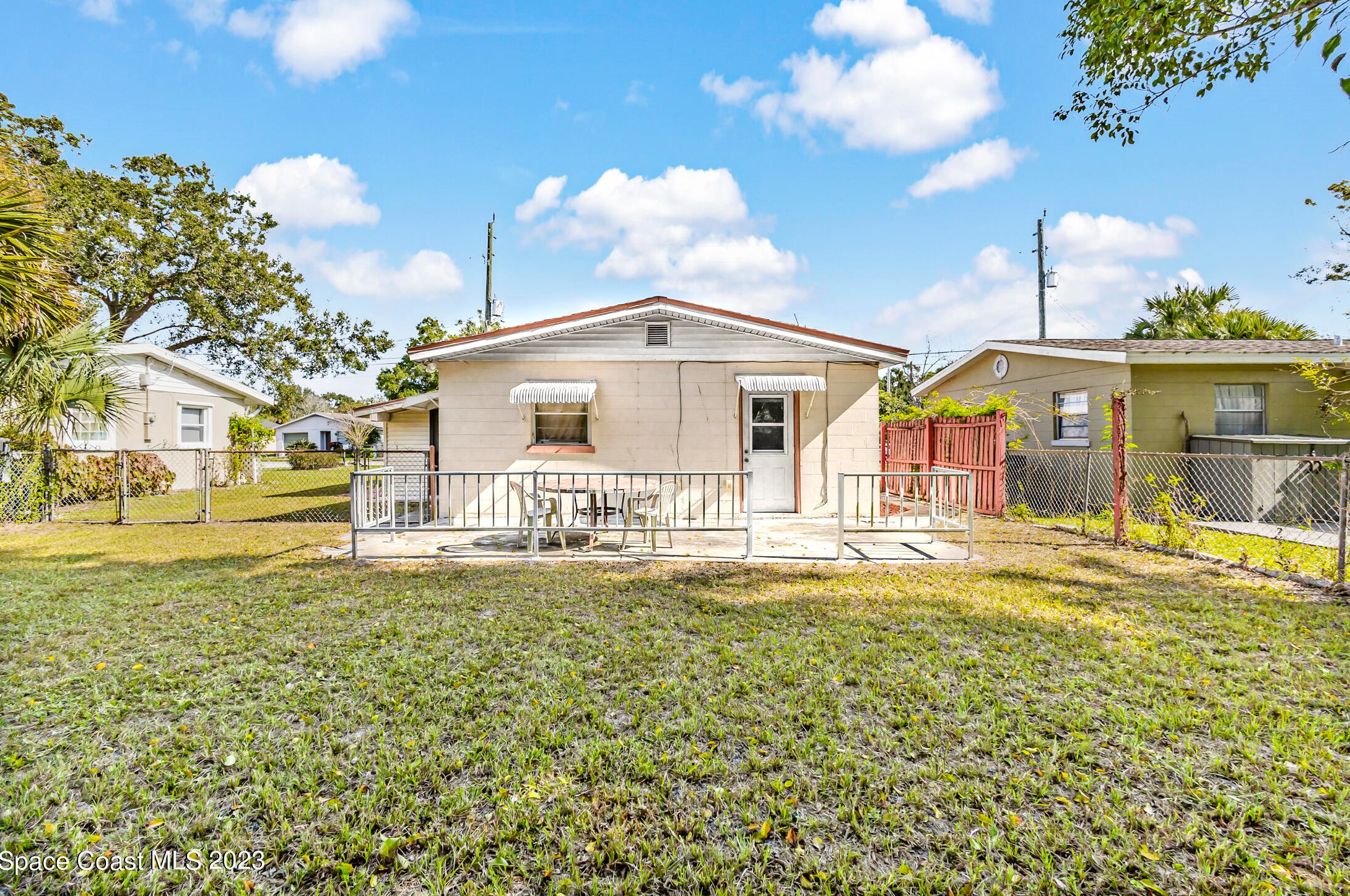 1812 Radnor Dr, Melbourne FL  32901-4225 exterior