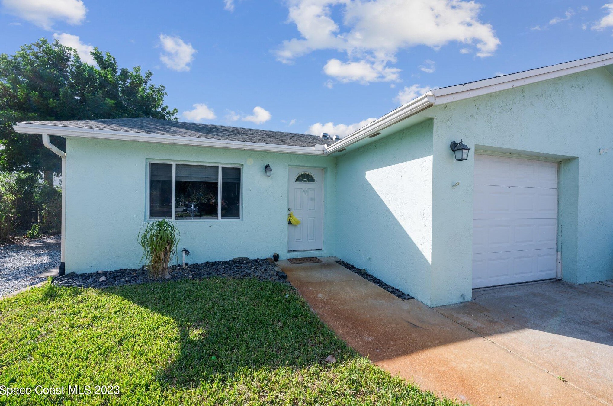 120 Atlas Ln, Melbourne, FL 32937