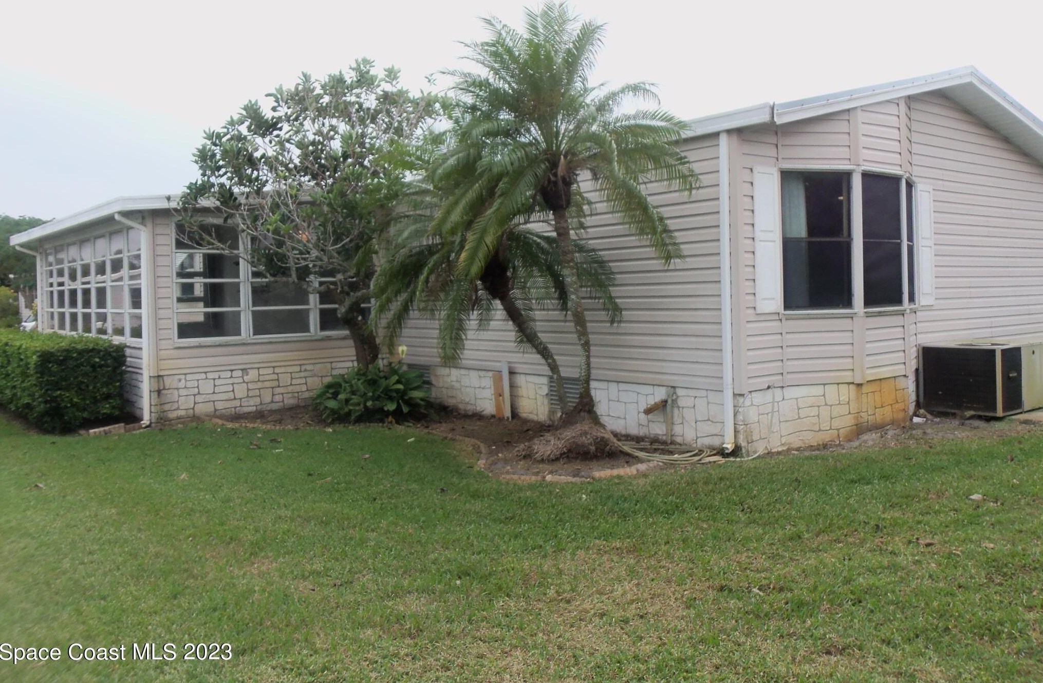 914 Cypress St, Sebastian, FL 32976