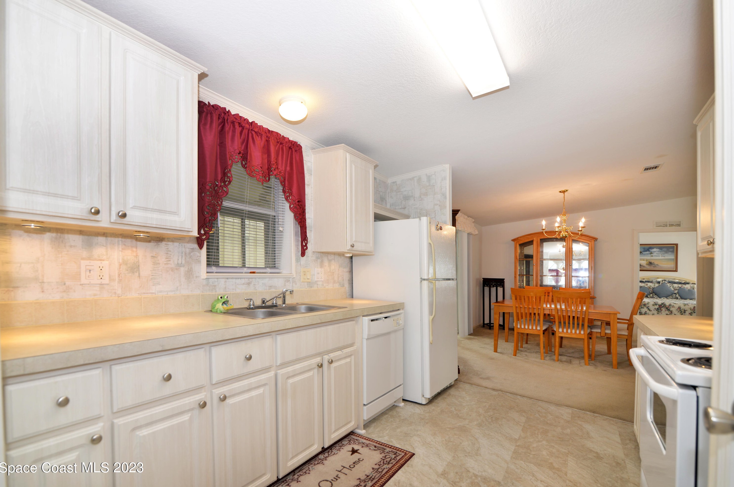 831 Sapodilla Dr, Sebastian, FL 32976-2575