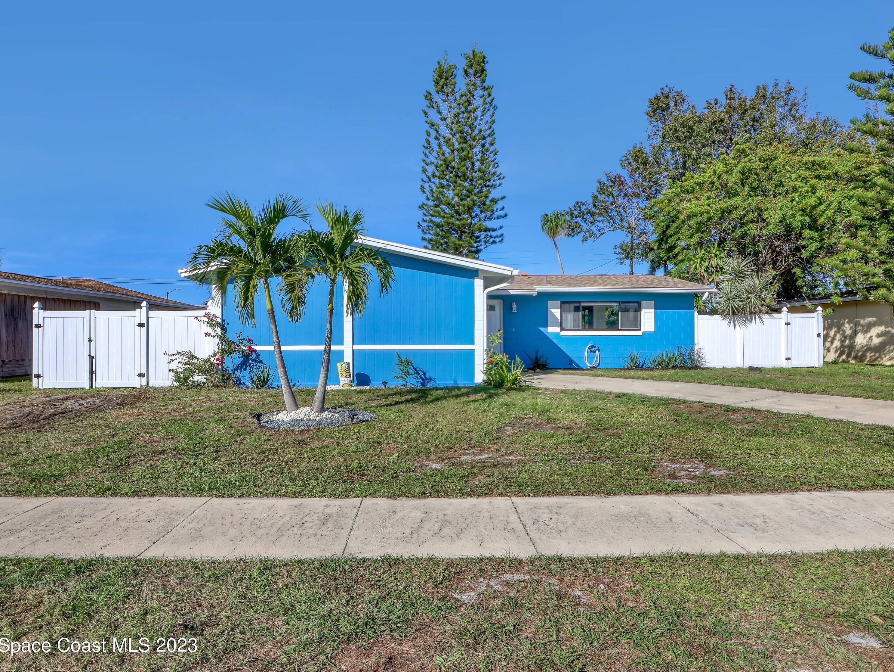 1335 Lester Ct, Merritt Island, FL 32952